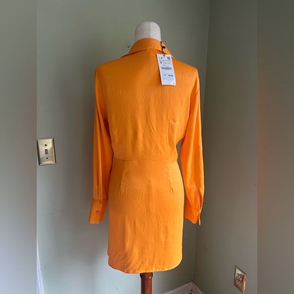 NWT Zara Orange twist satin shirt dress. Size Small. Long sleeves, deep v neck. - Picture 5 of 16